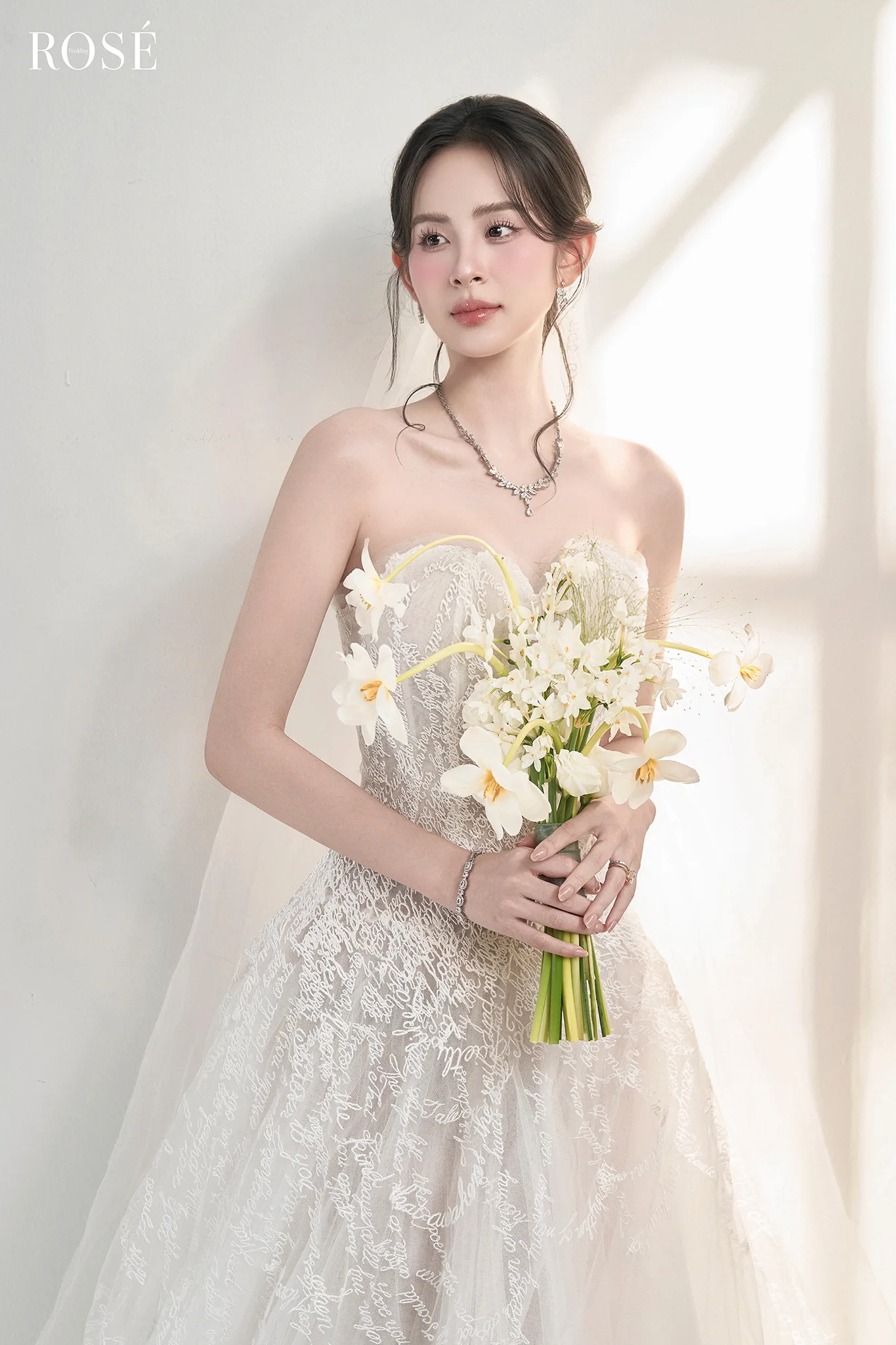 Chuyện của Hương & Liên · Rosé Wedding