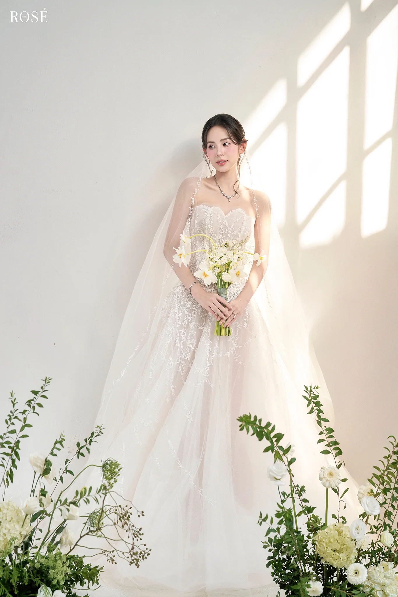 Chuyện của Hương & Liên · Rosé Wedding